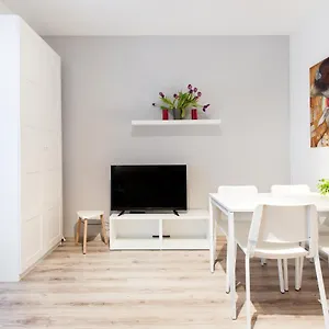 Super Apart Dywizjonu 303 175/8 Apartament Warszawa